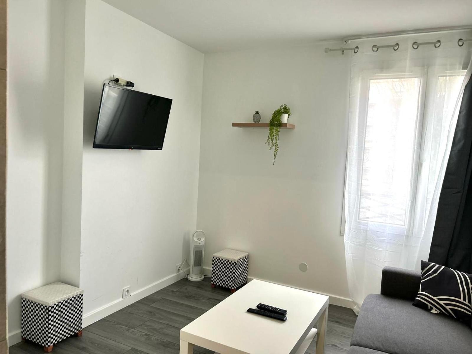 Apartment 4 Pers. 2 Mn Gare - 10 Mn Bussy-Saint-Georges